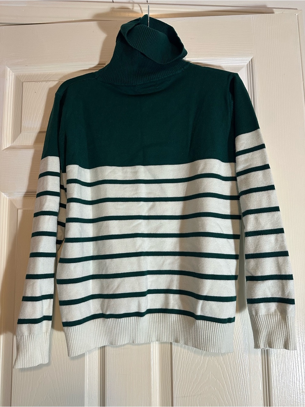 Kirundo Turtleneck Striped Sweater - Green & White